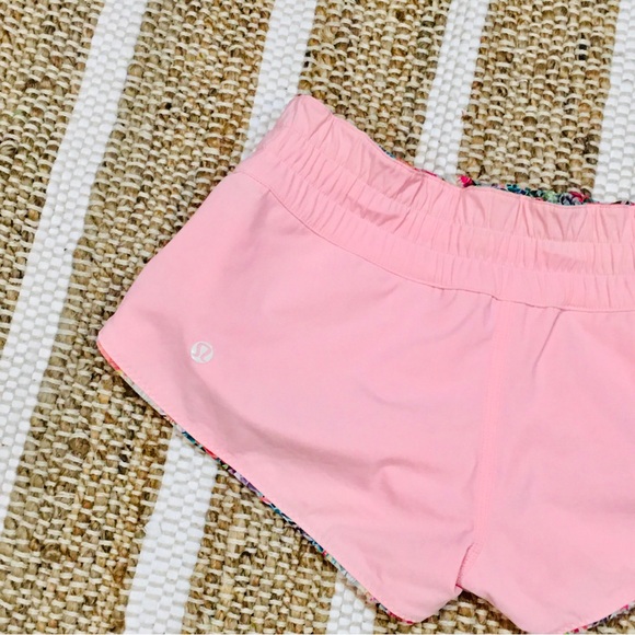 Lululemon hottie hot shorts reversible floral flowers blush pink sports … - Picture 8 of 10